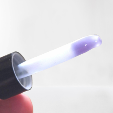 LOVINAH - Zpevňující oční sérum s anti-aging peptidy, 24K zlatem a ametystem - THIRD EYE - vhodné i pro nejcitlivější pokožku