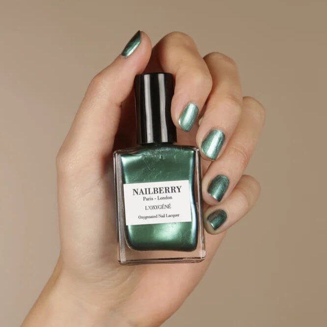 Nailberry - Lak na nehty GLAMAZON | Gratia Natura