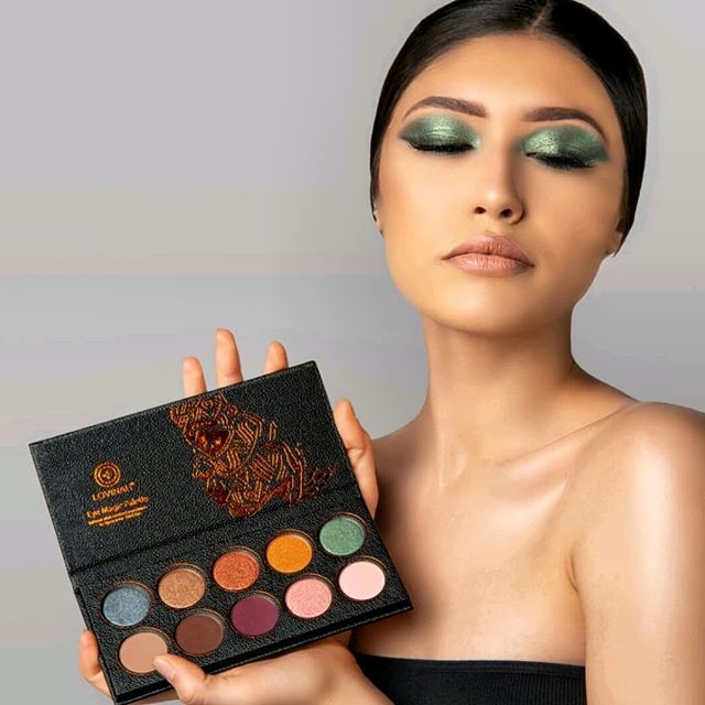 LOVINAH - EYE MAGIC EYESHADOW PALETTE