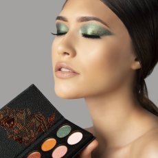 LOVINAH - EYE MAGIC EYESHADOW PALETTE