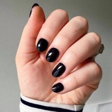 NAILBERRY - Nail Polish BLACK BERRY shade NAILBERRY - Nail Polish BLACK BERRY shade
