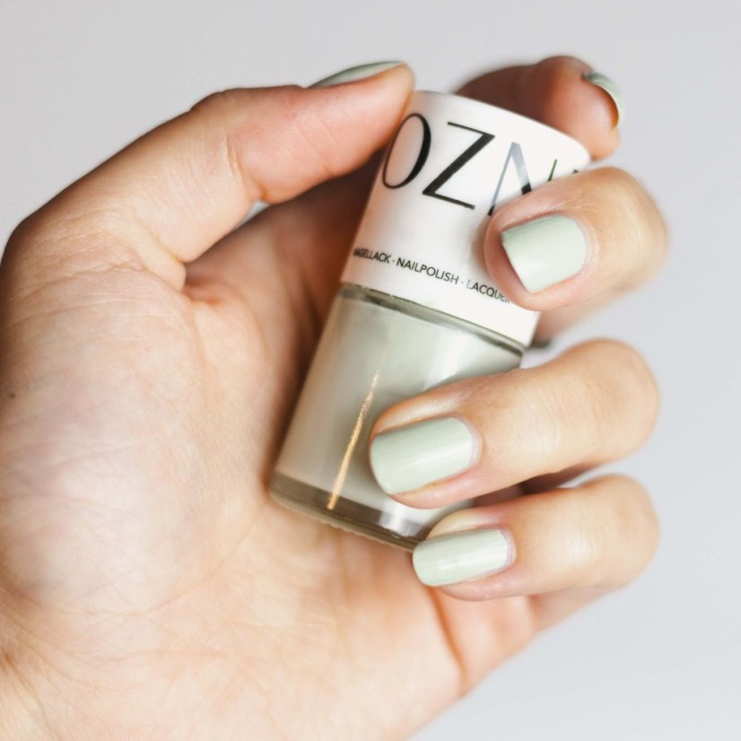 Clearance - Nail polish 22 Free - SUSANNE