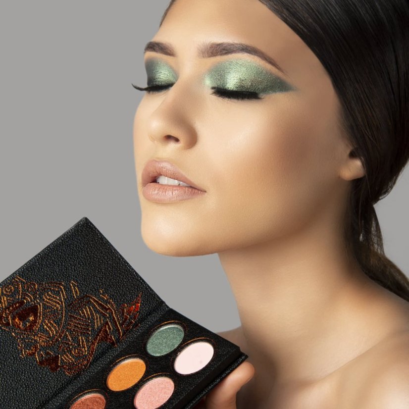 LOVINAH - EYE MAGIC EYESHADOW PALETTE