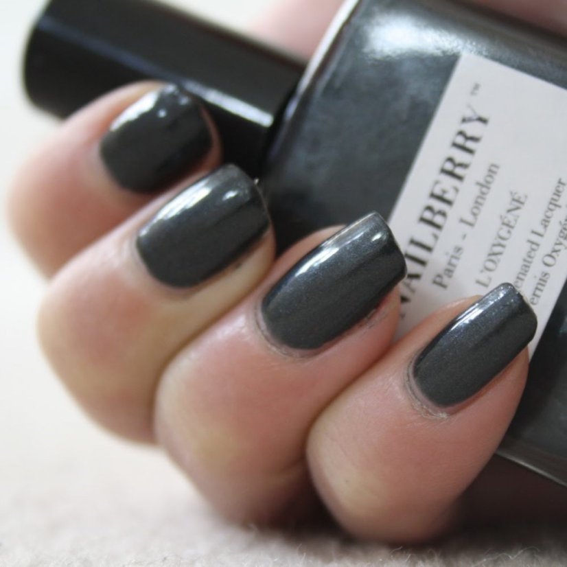 NAILBERRY - Lak na nechty odtieň 50 SHADES