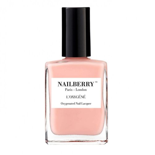 NAILBERRY - Lak na nechty odtieň A TOUCH OF POWDER